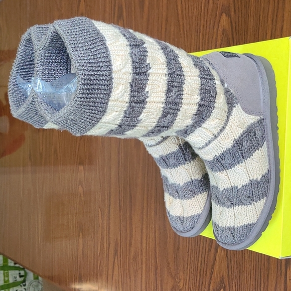 UGG Knit Tall Boots - Picture 3 of 8